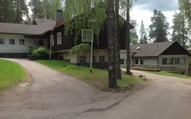 Отель Hotell Solvalla Финляндия, Эспоо - отзывы, цены и фото номеров - забронировать отель Hotell Solvalla онлайн вид на фасад