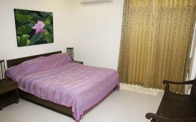 Отель Loran Villa комната для гостей
