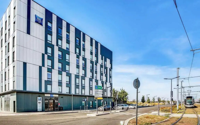Отель ibis Budget Paris Orly Aéroport вид на фасад