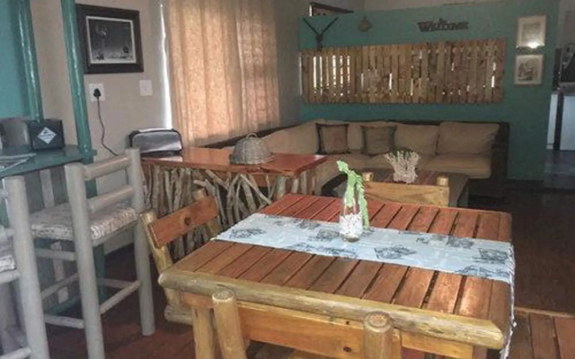 Crane's Nest Guesthouse
