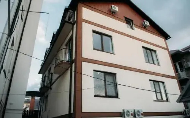 Гостиница Guest House Эллада вид на фасад