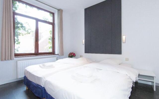 Отель Azimut Flathotel Aparthotel Бельгия, Брюссель - отзывы, цены и фото номеров - забронировать отель Azimut Flathotel Aparthotel онлайн вид на фасад
