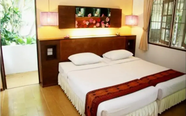 Отель Nongnooch Garden Resort вид на фасад