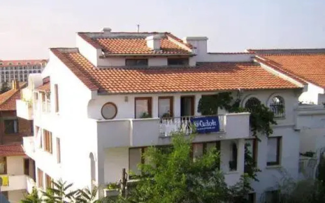Отель Guest House Barbov Болгария, Аврен - отзывы, цены и фото номеров - забронировать отель Guest House Barbov онлайн вид на фасад