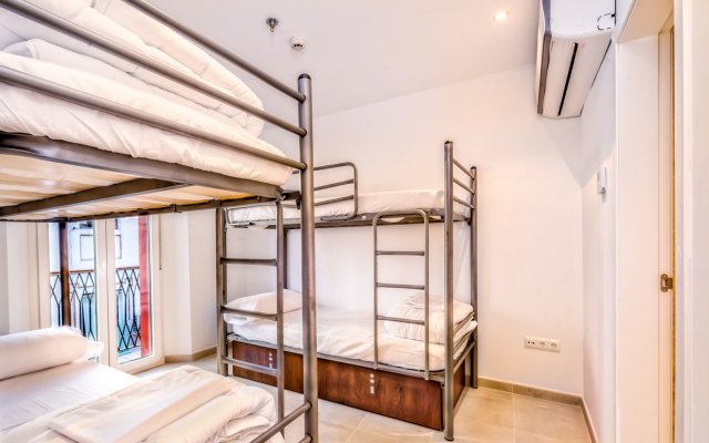 Hostel A2C - Adults Only 1