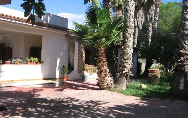 Отель B&B Villa Patrizia Фонтане-Бьянке вид на фасад