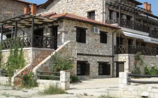 Отель Psakoudia Villas вид на фасад