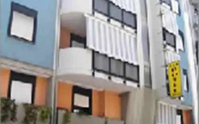 Hotel Cristal Бари вид на фасад