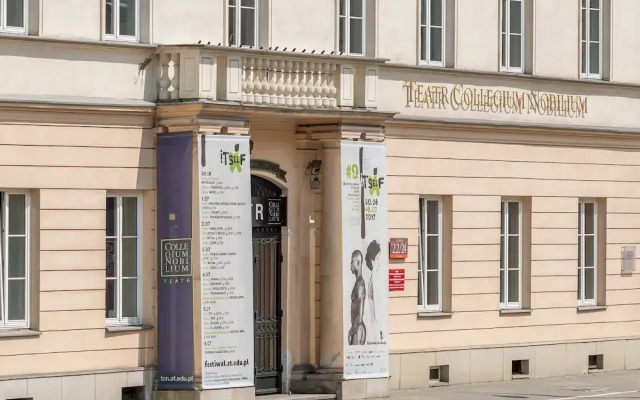 Отель Old Town Lionsapartments Польша, Варшава - отзывы, цены и фото номеров - забронировать отель Old Town Lionsapartments онлайн вид на фасад