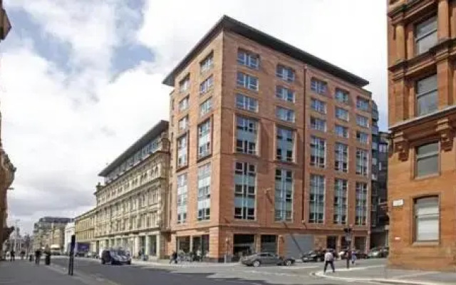 Отель Glasgow Merchant City Ingram Street Великобритания, Глазго - отзывы, цены и фото номеров - забронировать отель Glasgow Merchant City Ingram Street онлайн вид на фасад