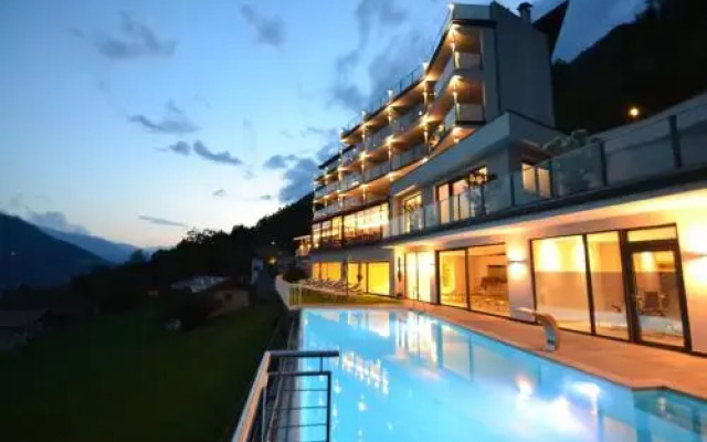 Hotel Lechner Тироло вид на фасад