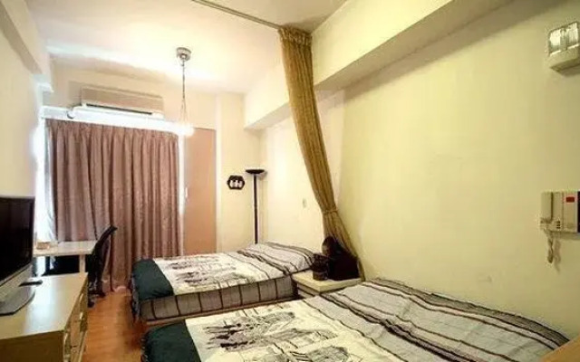 Апартаменты Lucky Apartment Ximen комната для гостей