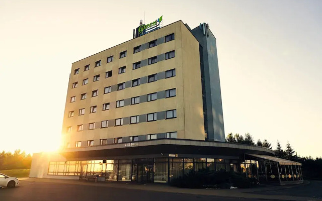 Отель Green Park Hotel Vilnius Литва, Вильнюс - 12 отзывов об отеле, цены и фото номеров - забронировать отель Green Park Hotel Vilnius онлайн вид на фасад