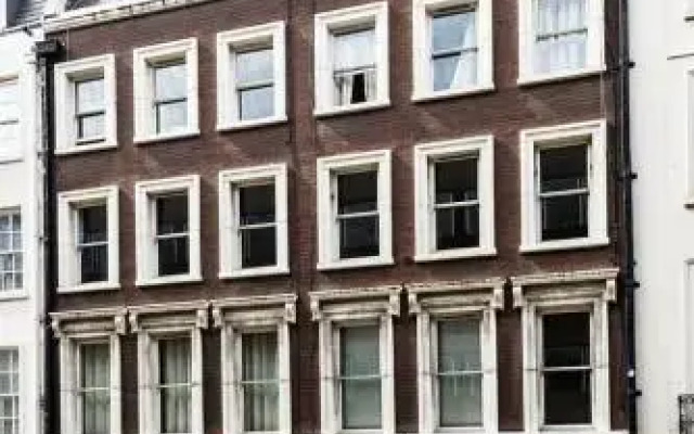 Апартаменты Park Lane Apartments - Clarges Street вид на фасад