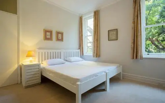 The Cheyne Row Gem - Act