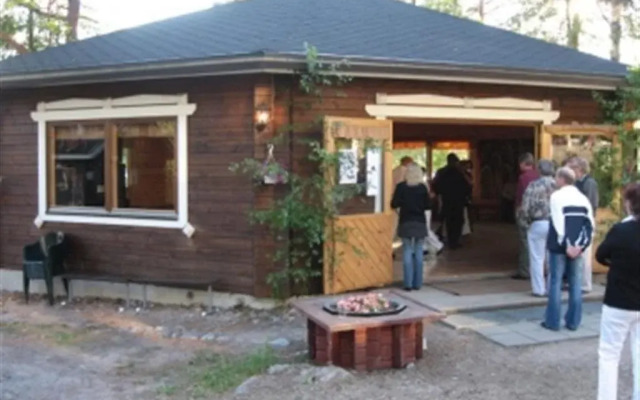 Отель Hostel Ukonlinna Финляндия, Иматра - отзывы, цены и фото номеров - забронировать отель Hostel Ukonlinna онлайн вид на фасад