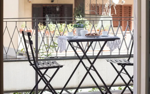 Отель Rome Holidays 1 вид на фасад