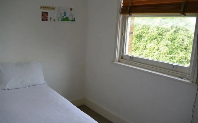 Отель Elephant Lodge Лондон комната для гостей
