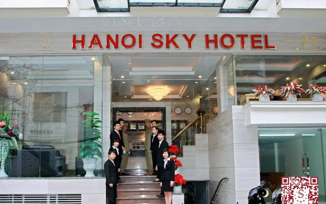 Hanoi Sky Hotel вид на фасад