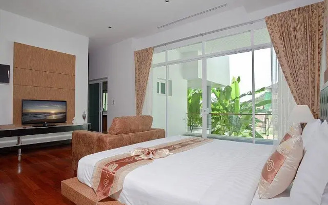 Отель Kata Horizon Villa B2 комната для гостей