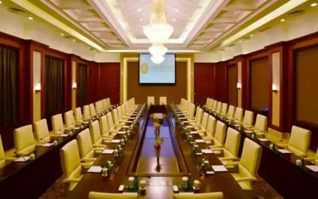 Peninsula Spring International Hotel