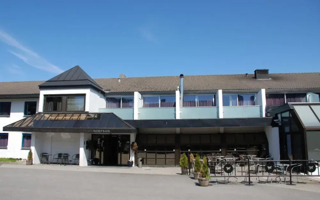 Hotel Alstor вид на фасад
