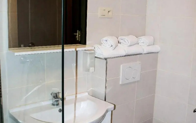 Отель Beau Sejour Appart City Centre Брюссель