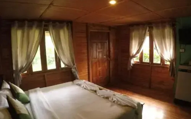 Отель Lanta Smile Beach At Klong Dao Ланта вид на фасад