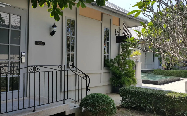 Отель Sala Villas вид на фасад