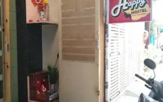 Happy Hostel VN - Adults Only вид на фасад