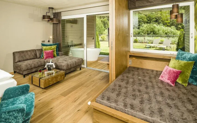 Отель Gartenhotel Moser Аппиано-сулла-Страда-дель-Вино вид на фасад
