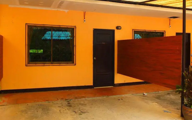 Отель Tongyang Bungalow вид на фасад