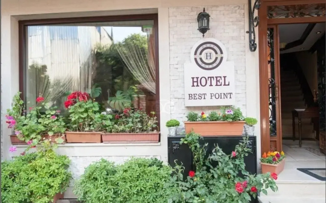 Best Point Hotel вид на фасад