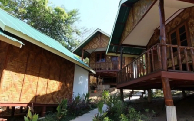 Отель Phi Phi Dusit Bungalow вид на фасад