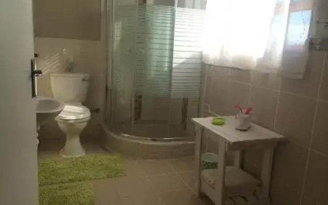 Tirzah's B&B and Self Catering