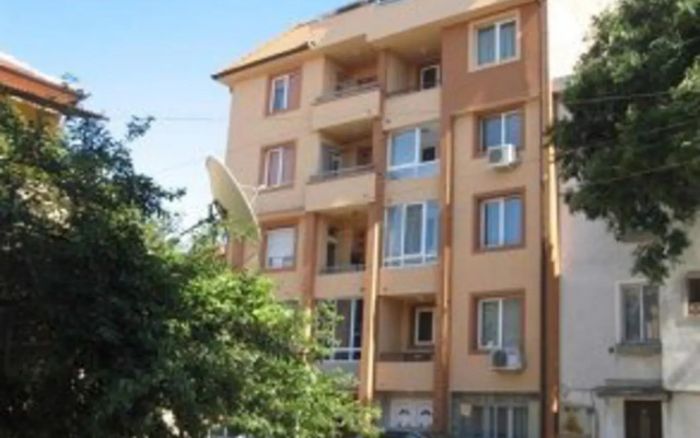 Отель Guest House Geri Болгария, Поморие - отзывы, цены и фото номеров - забронировать отель Guest House Geri онлайн вид на фасад