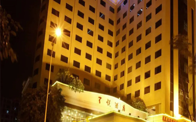 Delight Empire Hotel вид на фасад