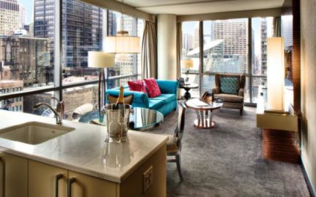 theWit Chicago - a DoubleTree by Hilton Hotel 0