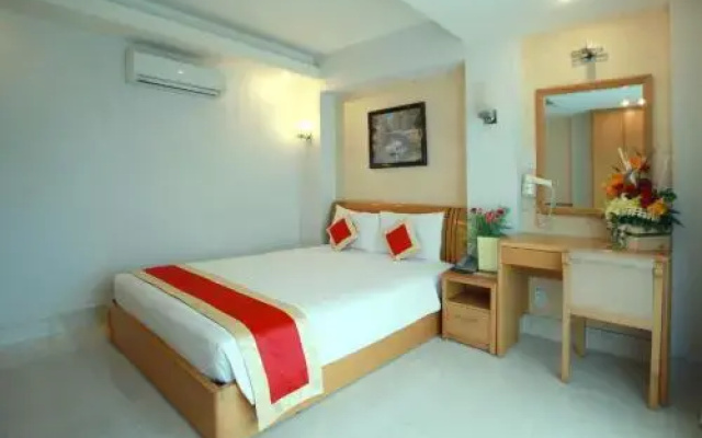 Lucky Star Hotel 146 Nguyen Trai