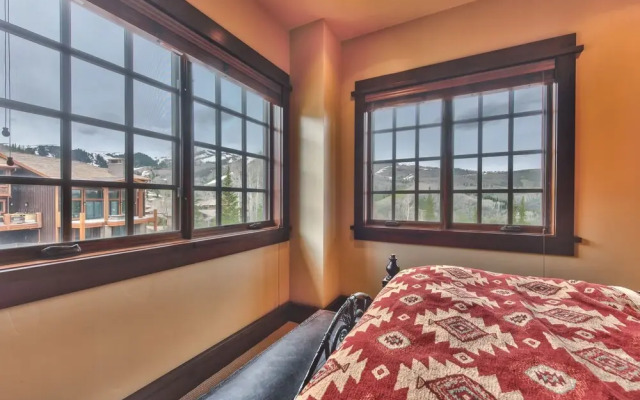 Deer Valley Arrowleaf 415