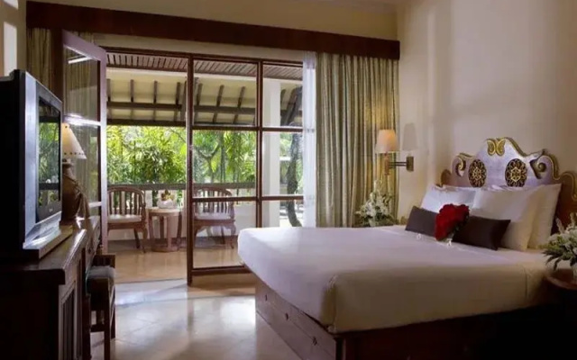 Beachfront Suites Bali