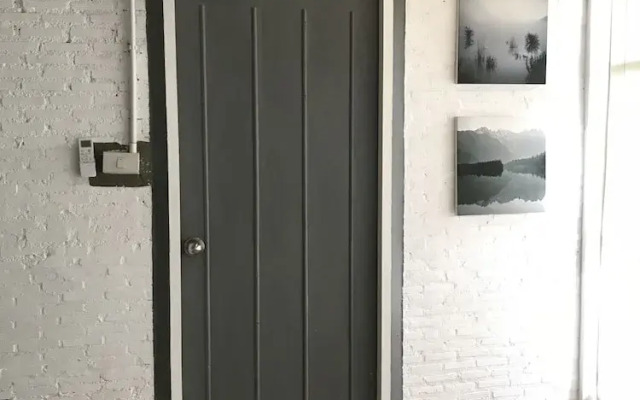 Nesuto Hostel & Cafe Ramkamhaeng 52 вид на фасад