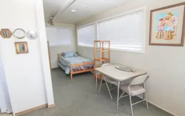 Wave Watchers - 4 Br home by RedAwning