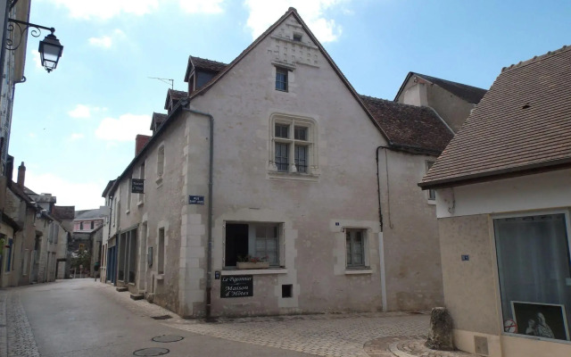 Le Pigeonnier Chambres D Hotes In La Roche Posay France From 106