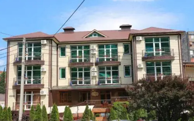Astoria Hotel вид на фасад