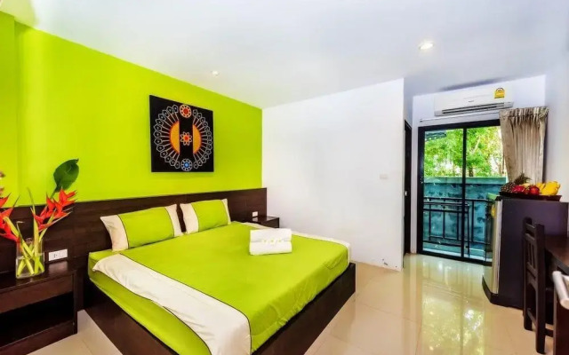 Отель Little Hill Phuket Resort вид на фасад