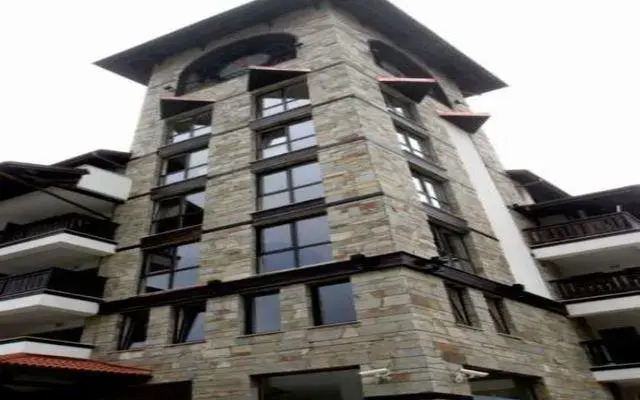 Bansko Royal Towers Hotel вид на фасад