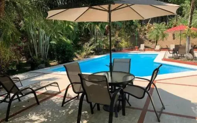 Hotel Roca Verde Beachfront