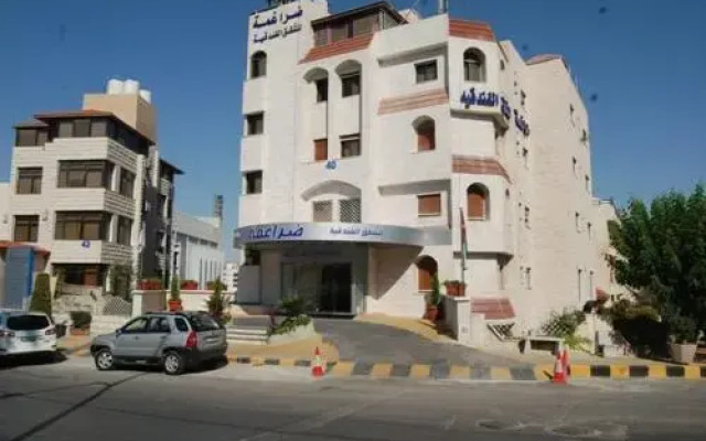 Daraghmeh Hotel Apartments - Wadi Saqra вид на фасад