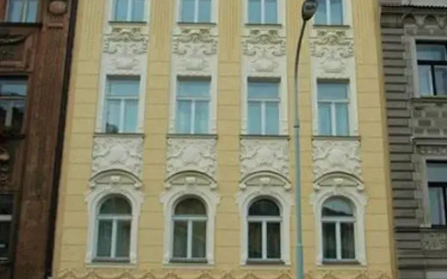 Отель Artesse Hotel Чехия, Прага - отзывы, цены и фото номеров - забронировать отель Artesse Hotel онлайн вид на фасад